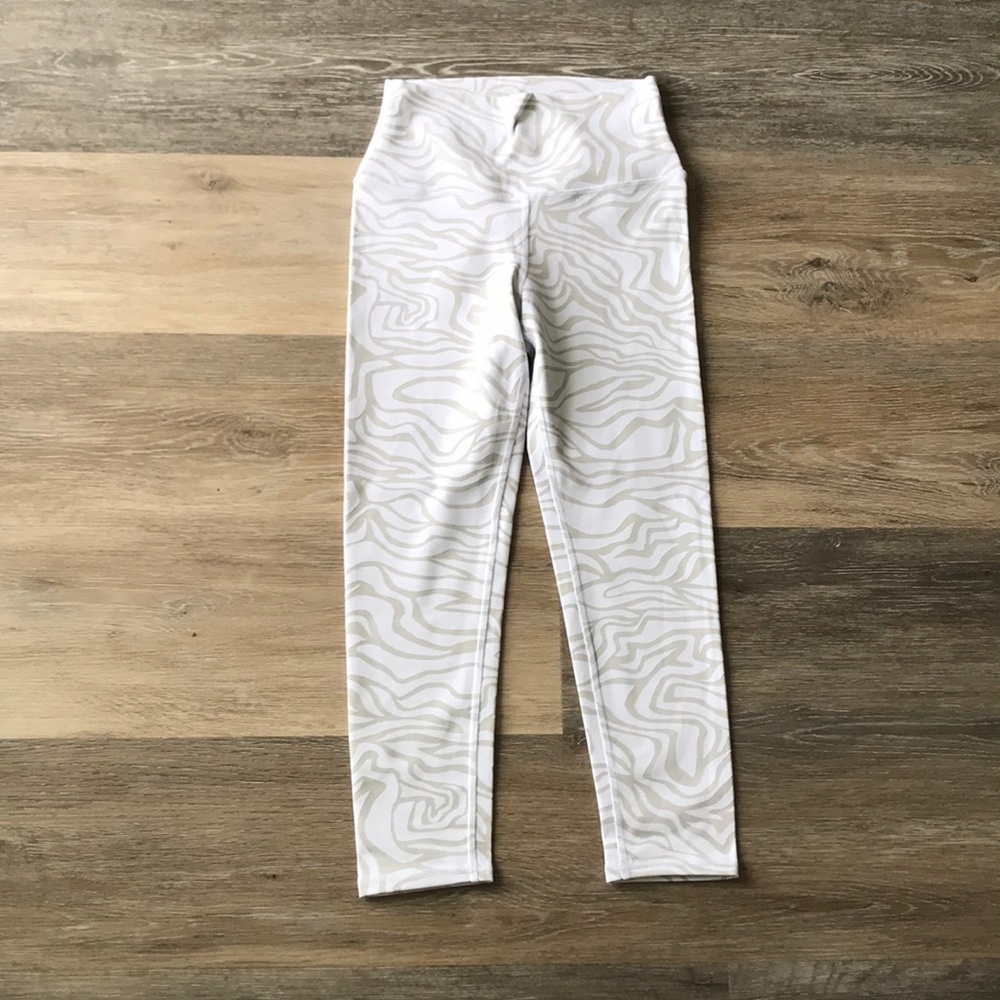 Alo high-waist airbrush capri